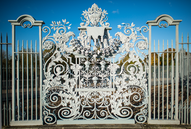 Autumn around Hampton Court Palace grounds