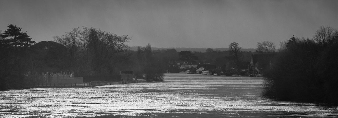 The Thames fron Hampton Court Bridge
